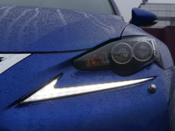 Lexus IS 300h F-Sport - Hybrydowy samuraj