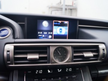 Lexus IS 300h F-Sport - Hybrydowy samuraj