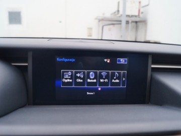 Lexus IS 300h F-Sport - Hybrydowy samuraj