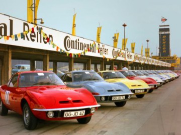 Studyjny Opel GT Concept na Techno Classica