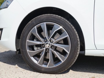 Skoda Rapid Spaceback 1.6 TDI Edition - Nie tylko oszczędność.