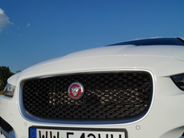 Jaguar XE 2.0 T R-Sport - Rywal dla Niemc&oacute;w?
