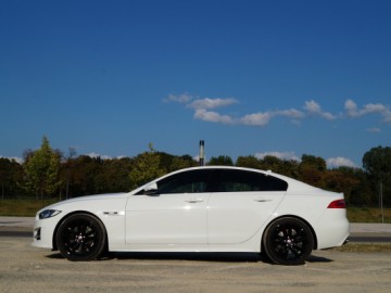 Jaguar XE 2.0 T R-Sport - Rywal dla Niemc&oacute;w?