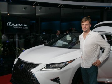 Premiera Lexusa RX