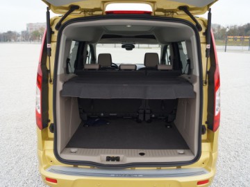 Ford Tourneo Connect 1.6 TDCi Titanium - Na każdą okoliczność