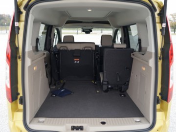 Ford Tourneo Connect 1.6 TDCi Titanium - Na każdą okoliczność