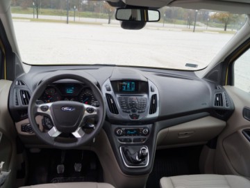 Ford Tourneo Connect 1.6 TDCi Titanium - Na każdą okoliczność