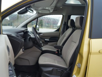 Ford Tourneo Connect 1.6 TDCi Titanium - Na każdą okoliczność