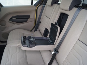 Ford Tourneo Connect 1.6 TDCi Titanium - Na każdą okoliczność