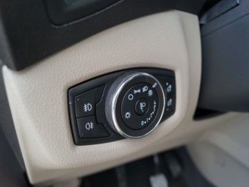 Ford Tourneo Connect 1.6 TDCi Titanium - Na każdą okoliczność