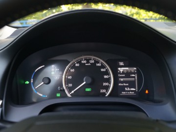 Lexus CT200h - Przyszłość motoryzacji