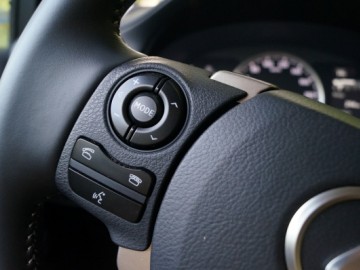 Lexus CT200h - Przyszłość motoryzacji