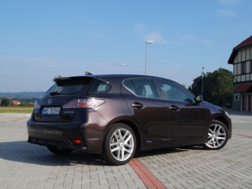 Lexus CT200h - Przyszłość motoryzacji