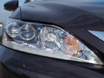 Lexus CT200h - Przyszłość motoryzacji