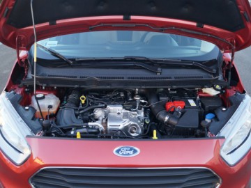 Ford Tourneo Courier 1,0 EcoBoost Titanium - Do r&oacute;żnych zadań