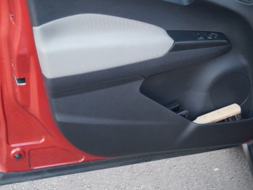 Ford Tourneo Courier 1,0 EcoBoost Titanium - Do r&oacute;żnych zadań