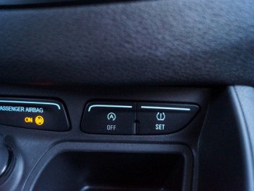 Ford Tourneo Courier 1,0 EcoBoost Titanium - Do r&oacute;żnych zadań