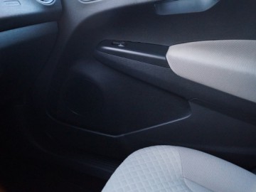 Ford Tourneo Courier 1,0 EcoBoost Titanium - Do r&oacute;żnych zadań