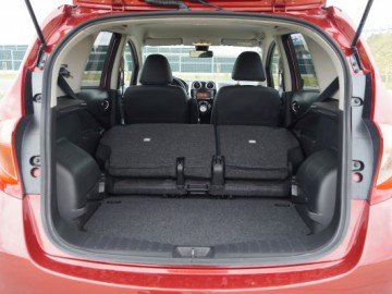 Nissan Note 1.2 Acenta (80 KM) - Pozory mogą mylić...