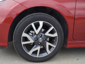 Nissan Note 1.2 Acenta (80 KM) - Pozory mogą mylić...