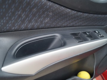 Nissan Note 1.2 Acenta (80 KM) - Pozory mogą mylić...