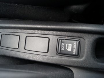 Nissan Note 1.2 Acenta (80 KM) - Pozory mogą mylić...