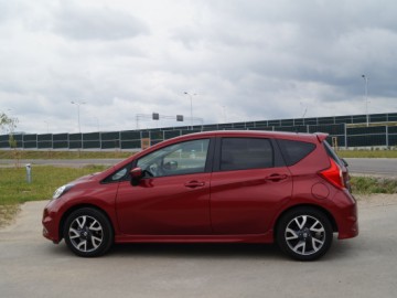 Nissan Note 1.2 Acenta (80 KM) - Pozory mogą mylić...