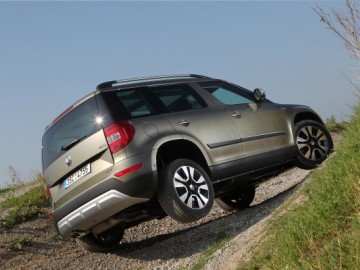 Skoda Yeti Outdoor 1.8 TSI 4x4 Ambition - Na każdą drogę