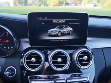 Mercedes C220 BlueTEC 7G-Tronic - Mniejsza S-ka
