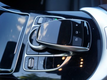 Mercedes C220 BlueTEC 7G-Tronic - Mniejsza S-ka