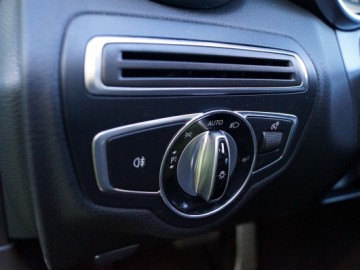Mercedes C220 BlueTEC 7G-Tronic - Mniejsza S-ka