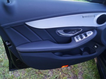 Mercedes C220 BlueTEC 7G-Tronic - Mniejsza S-ka