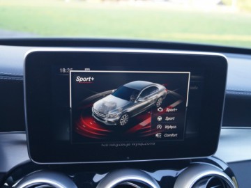 Mercedes C220 BlueTEC 7G-Tronic - Mniejsza S-ka