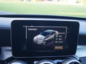 Mercedes C220 BlueTEC 7G-Tronic - Mniejsza S-ka