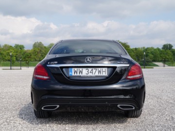 Mercedes C220 BlueTEC 7G-Tronic - Mniejsza S-ka