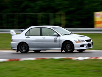 Wielkie starcie Subaru Impreza vs Mitsubishi Lancer
