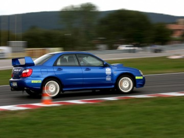Wielkie starcie Subaru Impreza vs Mitsubishi Lancer