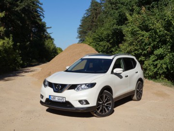 Nissan X-Trail Tekna 1.6 dCi - ﻿POWIĘKSZONY QASHQAI
