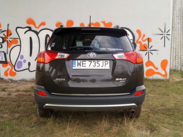 Toyota RAV4 Premium+ Executive - Z mocną pozycją
