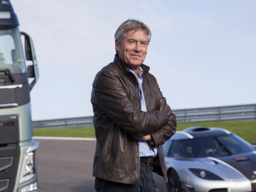 Volvo FH vs Koenigsegg One:1
