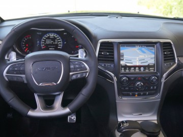 Jeep Grand Cherokee STR8 - Kochajmy V8, tak szybko odchodzi...