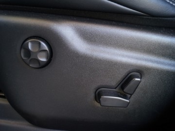 Jeep Grand Cherokee STR8 - Kochajmy V8, tak szybko odchodzi...