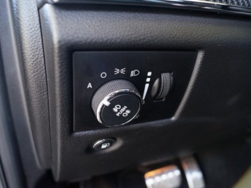 Jeep Grand Cherokee STR8 - Kochajmy V8, tak szybko odchodzi...