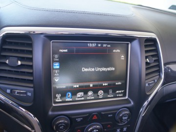 Jeep Grand Cherokee STR8 - Kochajmy V8, tak szybko odchodzi...