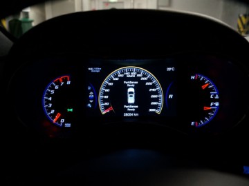Jeep Grand Cherokee STR8 - Kochajmy V8, tak szybko odchodzi...