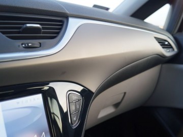 Opel Corsa E 5d Cosmo 1.0 Turbo EcoTec 115 KM - Trochę nowa, trochę&hellip;