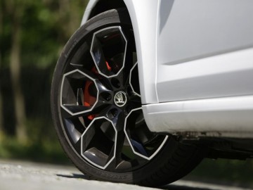 Skoda Octavia Kombi RS 230 2.0 TSI DSG - Sterydowa Czeszka