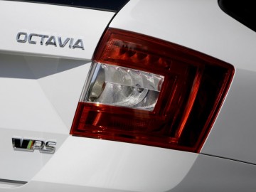 Skoda Octavia Kombi RS 230 2.0 TSI DSG - Sterydowa Czeszka