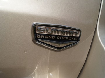 Jeep Grand Cherokee Overland Summit 3.0 CRD - Komfortowo i off-roadowo