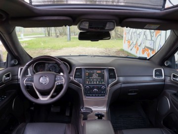 Jeep Grand Cherokee Overland Summit 3.0 CRD - Komfortowo i off-roadowo